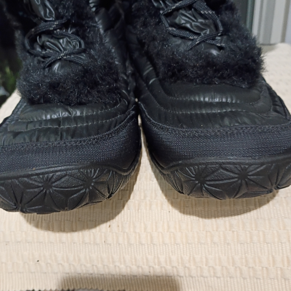 The North Face Women's Black Quilted Down Goose Winter Boots.New Confition - Picture 5 of 11